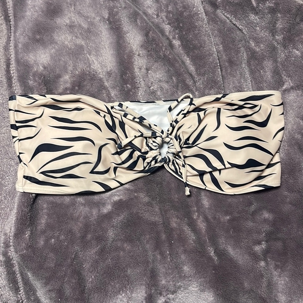 Tiger striped strapless bikini top